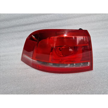 VOLKSWAGEN PASSAT B7 KOMBI bal hátsó lámpa 3AF945095A
