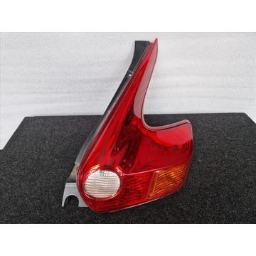 NISSAN JUKE (F15) Jobb hátsó lámpa
