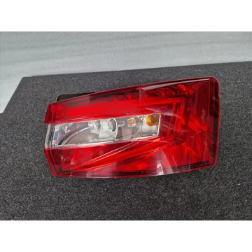 SKODA SUPERB III (3V) kombi jobb hátsó lámpa 3V9945208