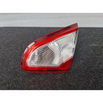 NISSAN QASHQAI J10 jobb hátsó belső lámpa 26550BR01A