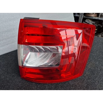SKODA OCTAVIA III KOMBI (5E) Jobb hátsó lámpa 5E9945096