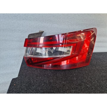 SKODA SUPERB III (3V) KOMBI Jobb külső hátsó lámpa 3V9945208