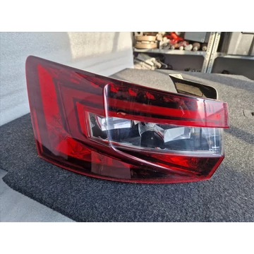 SKODA SUPERB III KOMBI (3V) bal hátsó lámpa 3v9945207