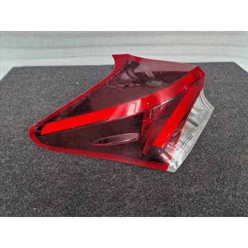 TOYOTA AURIS II FACELIFT bal külső hátsó lámpa