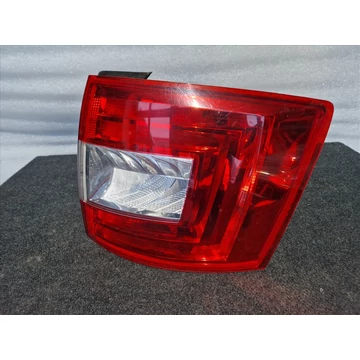 SKODA OCTAVIA III KOMBI (5E) jobb hátsó lámpa 5E9945096