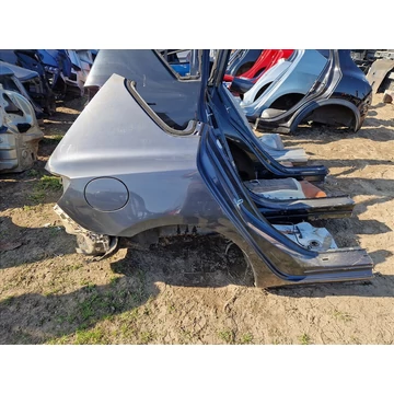 MAZDA 3 (BK) jobb hátsó sárvédő negyed