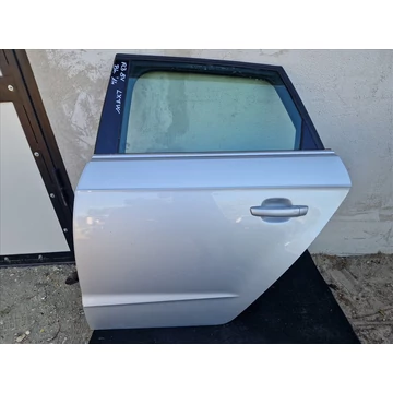 AUDI A3 (8V) Bal hátsó ajtó