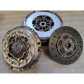 AUDI A6 (4G) 2.0 CRTDI Kettőstömegű lendkerék szett