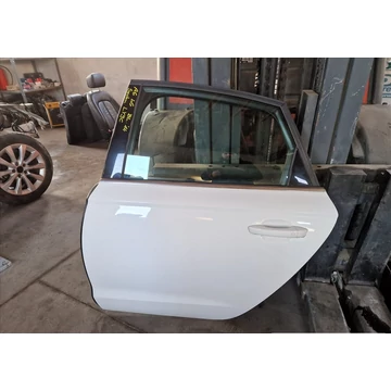 AUDI A6 (4G) Bal hátsó ajtó