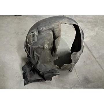 AUDI A6 (4G) Jobb első dobbetét