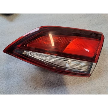OPEL ASTRA K TOURER Jobb belső hátsó lámpa 39077381