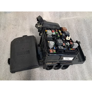 OPEL ASTRA K Biztosíték doboz 39069684