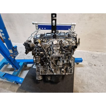 TOYOTA AVENSIS T27 2.2 D4D 2AD motor