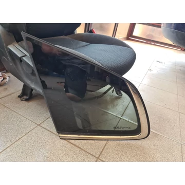 KIA CARENS (RP) bal C" oszlop oldalüveg