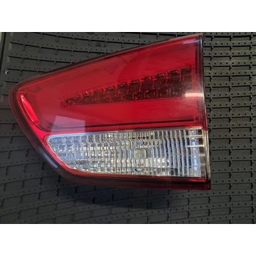 KIA CARENS (RP) Jobb belső hátsó lámpa LEDES 92404-A4 92404-A4110