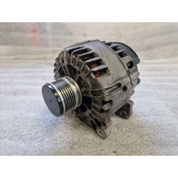 DACIA DUSTER 1.5 DCI generátor 231006833R