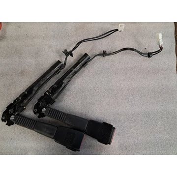 BMW (F30) Első pár övfeszítő