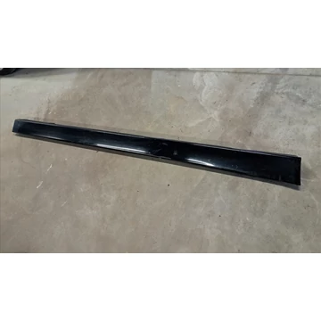 BMW (F30) Jobb küszöb burkolat 