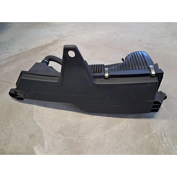 BMW (F30) 320d levegőszűrőház 10737810