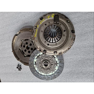 FORD FOCUS III 1.6 TDCI Kettőstömegű lendkerék szett