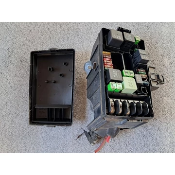 VOLKSWAGEN GOLF VII (5G) Biztosíték doboz 5Q0907361C