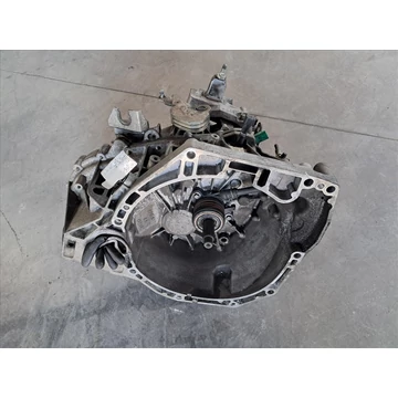 NISSAN JUKE (F15) 1.2 DIG-T váltó TL4143