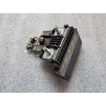 NISSAN JUKE (F15) Akkumulátor saru