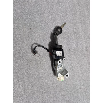 NISSAN JUKE (F15) gyújtáskapcsoló