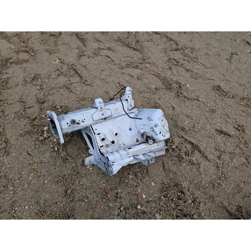 FORD KUGA bal első nyúlvány, kisnegyed