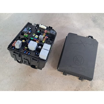 OPEL MOKKA Biztosíték doboz 95263746