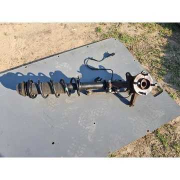 NISSAN NOTE (E12) 1.2 benzin Jobb első gólyaláb csonkállvánnyal