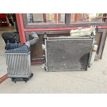 NISSAN NOTE (E12) 1.5 DCI Hűtőszett