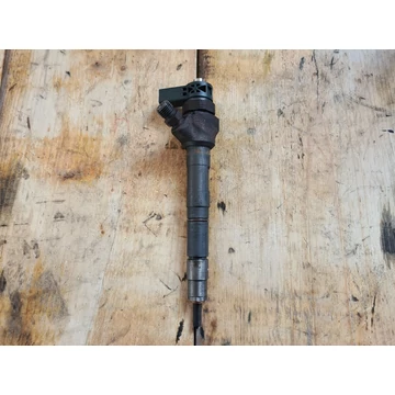 VOLKSWAGEN PASSAT B7 2.0 CRTDI CFF porlasztó 03L130277J