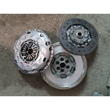 VOLKSWAGEN PASSAT B7 2.0 CRTDI kettőstömegű lendkerék kuplung szett