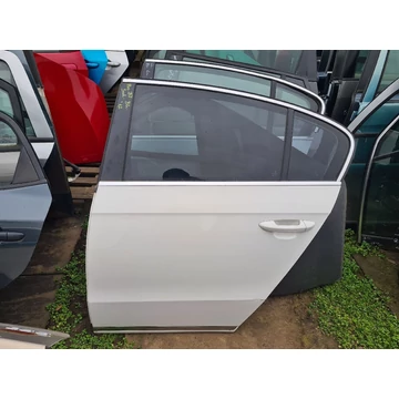 VOLKSWAGEN PASSAT B7 SEDAN bal hátsó ajtó