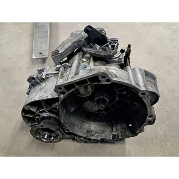 VOLKSWAGEN PASSAT B8 (3G) 2.0 CRTDI váltó QFZ