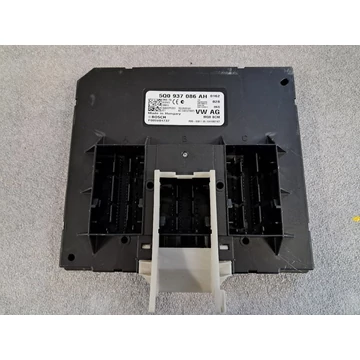VOLKSWAGEN PASSAT B8 (3G) BCM 5Q0937086AH