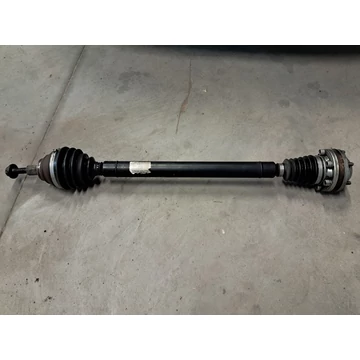 VOLKSWAGEN PASSAT B8 (3G) 2.0 CRTDI jobb féltengely 3Q0407272C