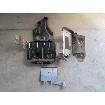 NISSAN PULSAR Akkumulátor tartó 