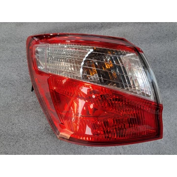 NISSAN QASHQAI (J10) facelift Bal külső hátsó lámpa