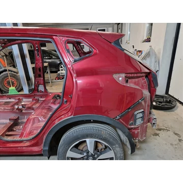 NISSAN QASHQAI (J11) bal hátsó sárvédő negyed
