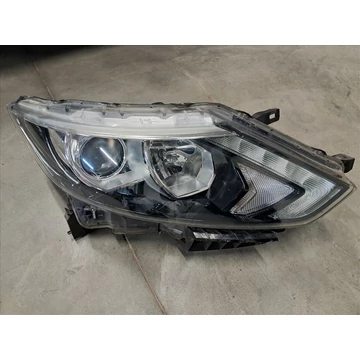 NISSAN QASHQAI II (J11) Jobb fényszóró