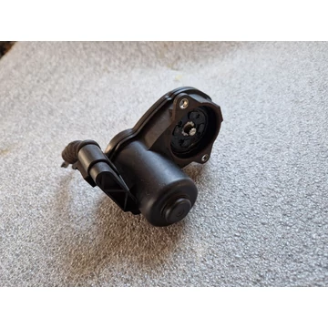 NISSAN QASHQAI II (J11) Bal hátsó kézifék motor