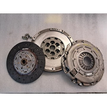 SUZUKI SX4 S-CROSS (JY) 1.6 DDIS Kettőstömegű lendkerék szett 55228902 55209820