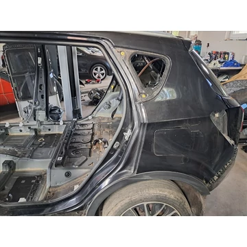 SUZUKI SX4 S-CROSS (JY) Bal hátsó sárvédő negyed