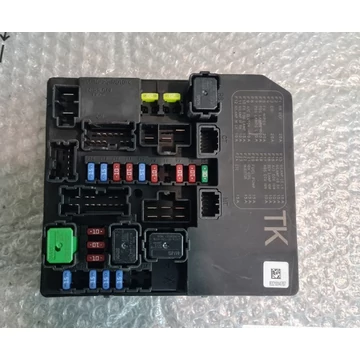 NISSAN JUKE (F15) BCM 284B71TX2B