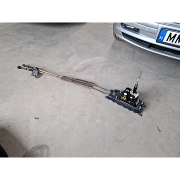 SKODA SUPERB III (3V) 2.0 CRTDI váltó kulissza 3Q0711049R