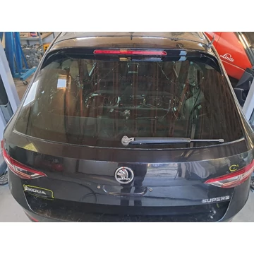 SKODA SUPERB III (3V) kombi csomagtérajtó LF9R