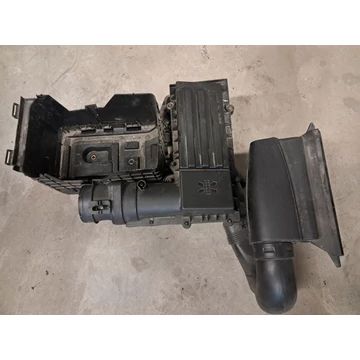VOLKSWAGEN TIGUAN (5N) 2.0 TDI Levegőszűrőház akkumulátor tálcával 3C0129607AS