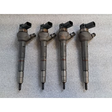 VOLKSWAGEN TIGUAN (5N) 2.0 TDI CFF Porlasztó sor, garnitúra (4 db) 03L130277Q 0445110647